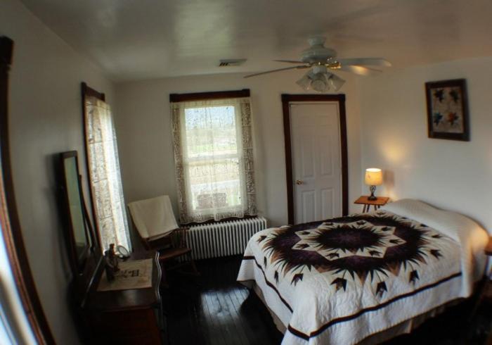 Stone Hollow Farms Bed & Breakfast Mercersburg Екстериор снимка